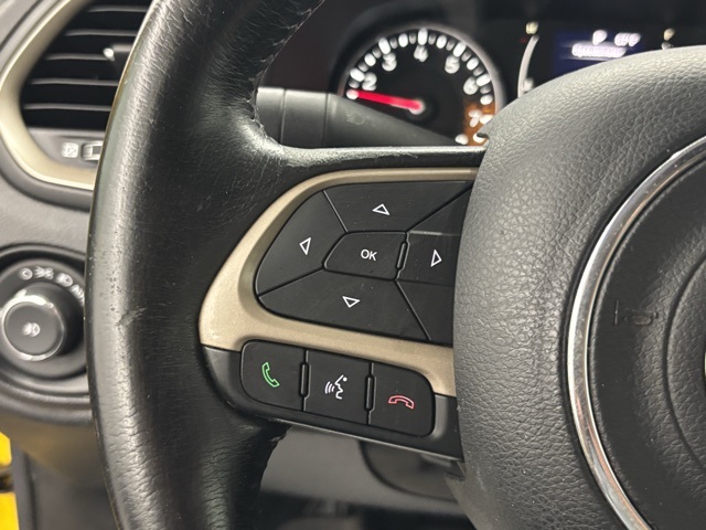 2015 Jeep Renegade Latitude North Edition photo 12