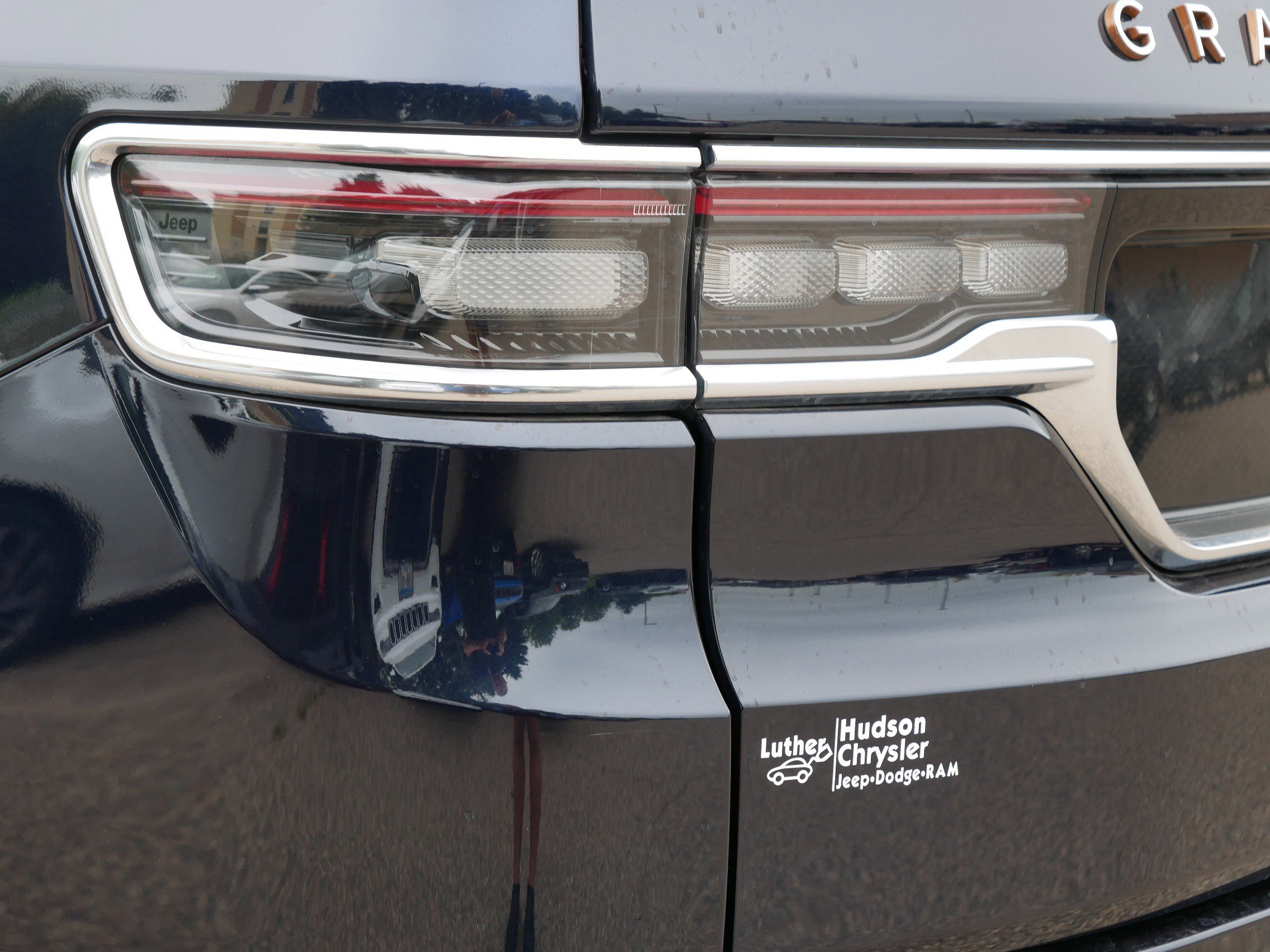 2024 Jeep Grand Wagoneer L III photo 17