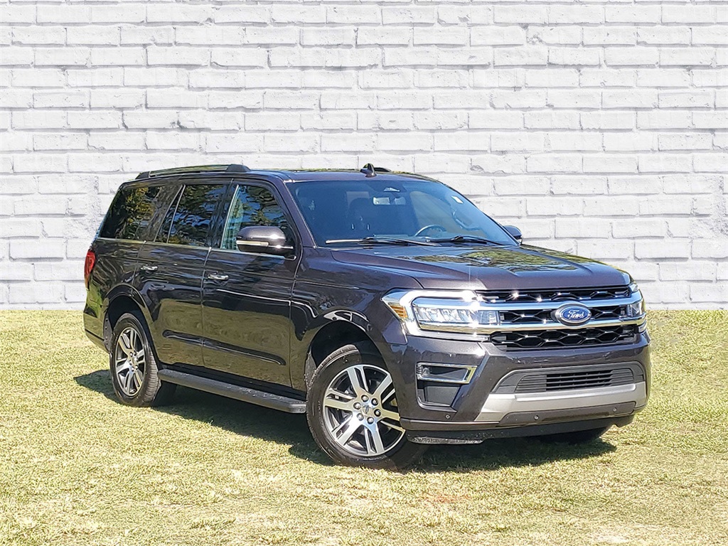 2024 Ford Expedition Limited's photo