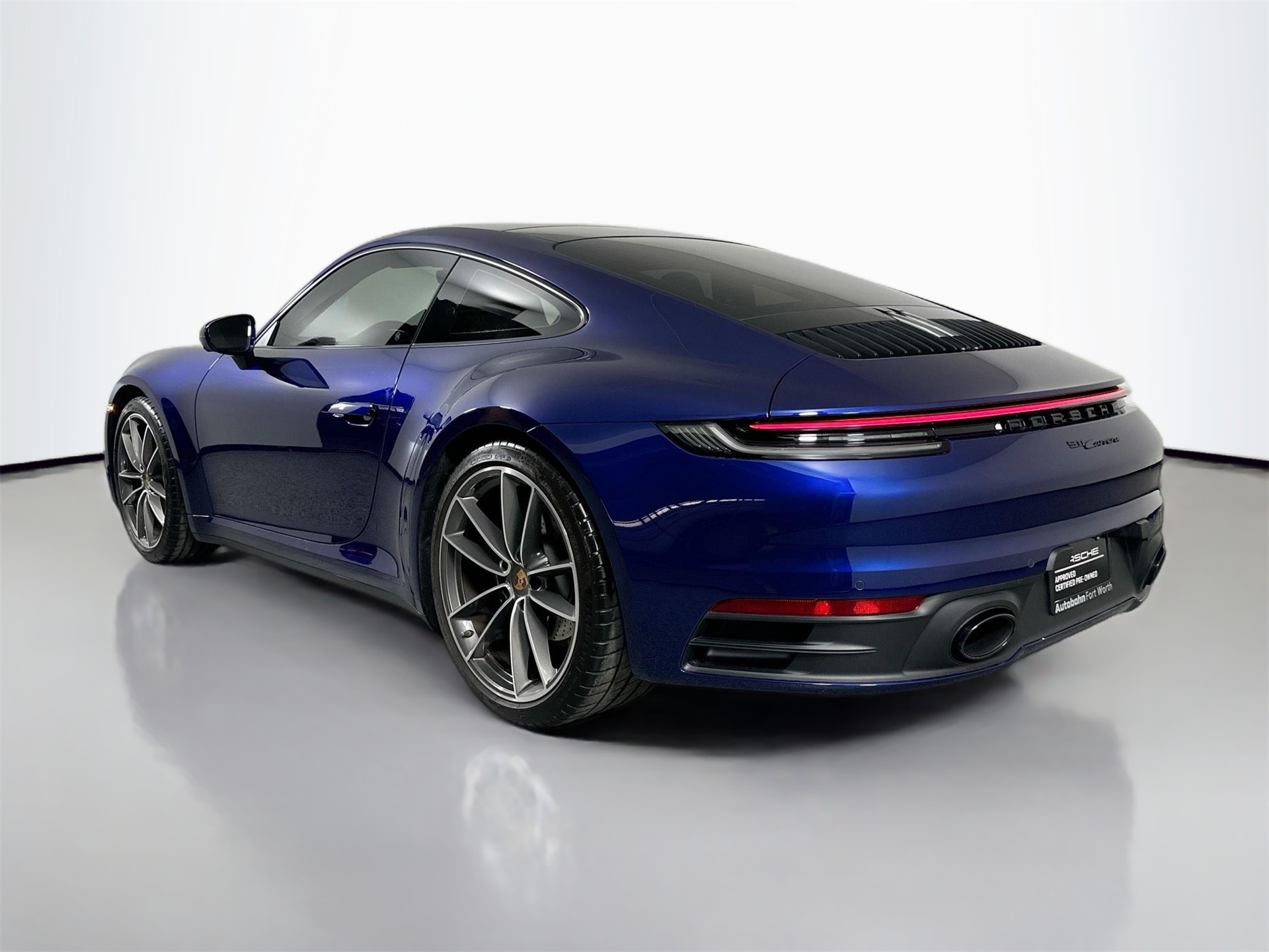 2024 Porsche 911 T 4 photo 3