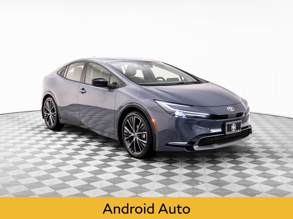 2024 Toyota Prius XLE photo 7