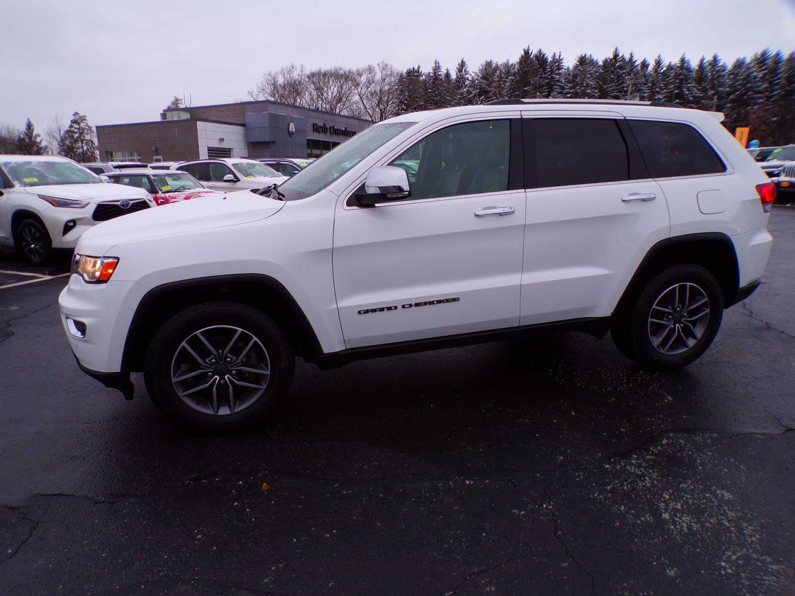 PreOwned 2020 Jeep Grand Cherokee Limited SUV in Warwick ML8735 Herb Chambers Maserati of
