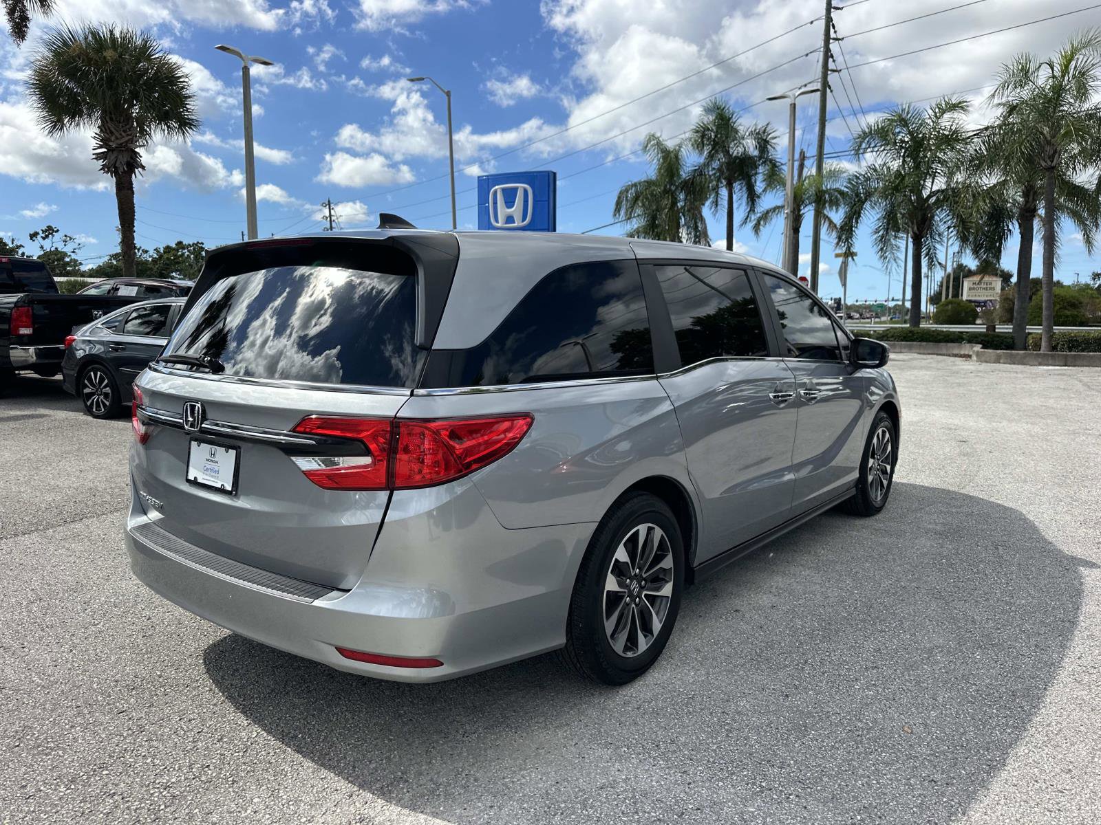 2024 Honda Odyssey EX-L photo 3