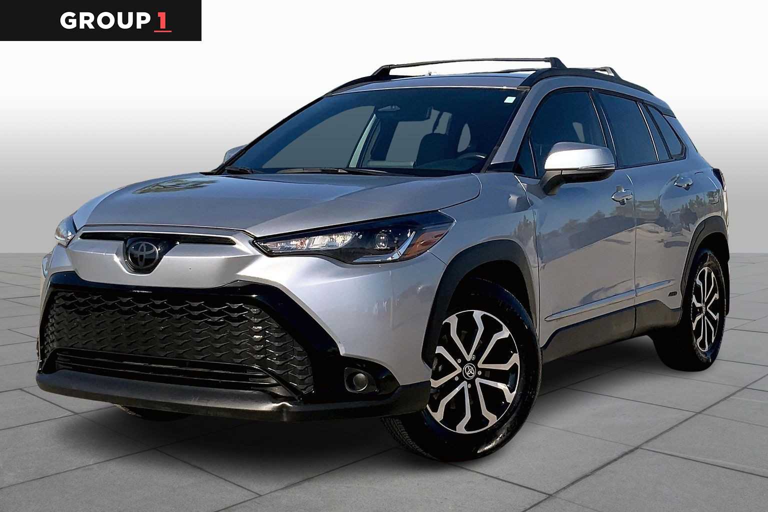 2024 Toyota Corolla Cross SE's photo