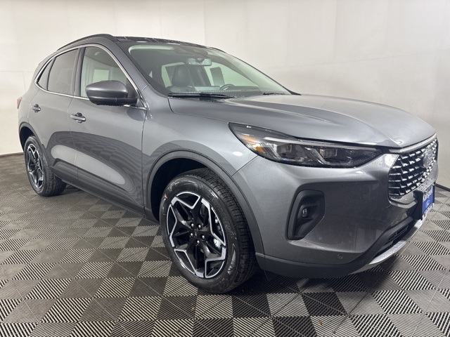 2026 Ford Escape Platinum's photo