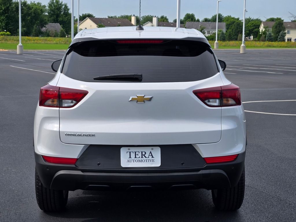 2022 Chevrolet Trailblazer LS photo 10