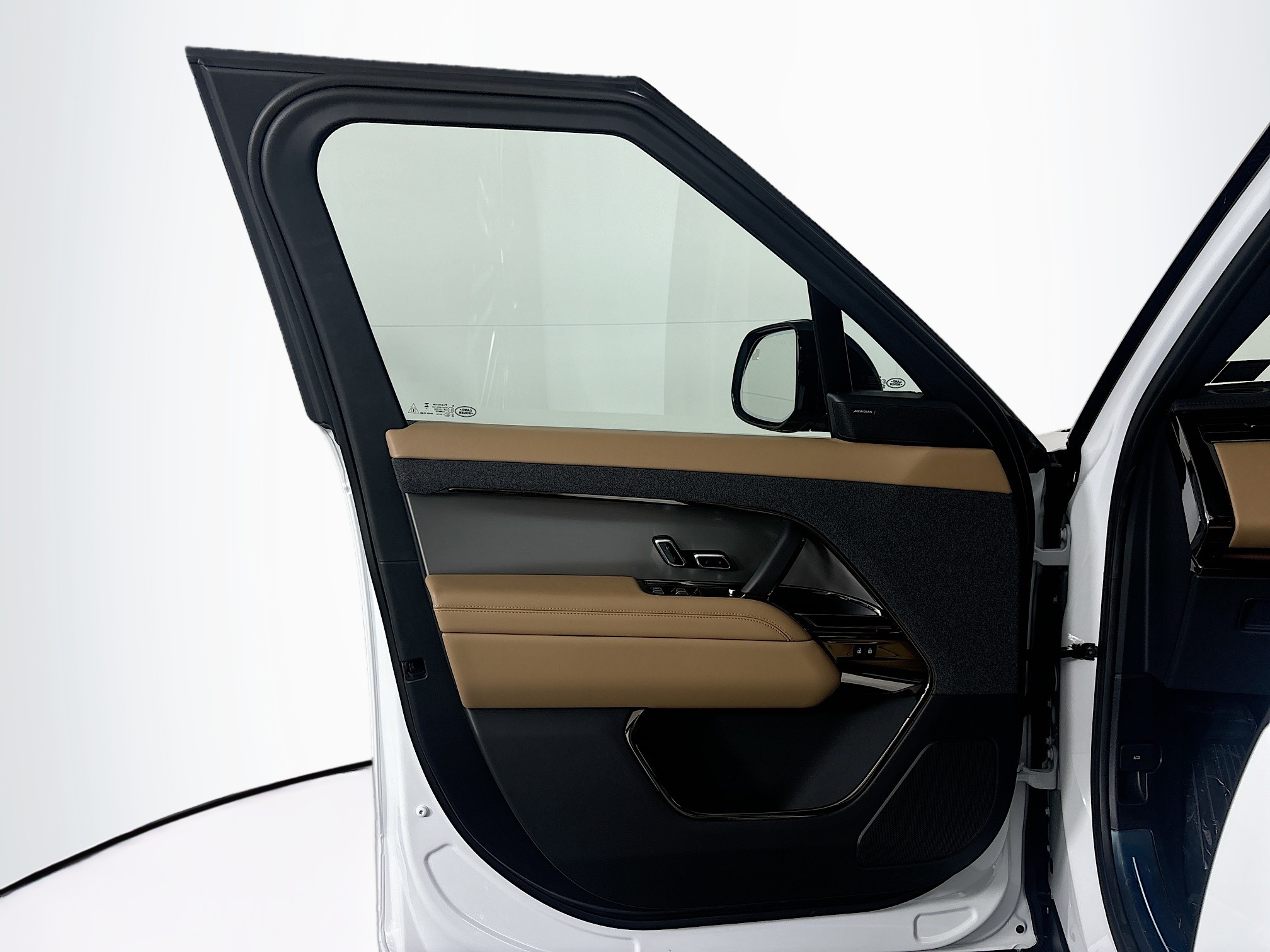 2025 Land Rover Range Rover Sport SE photo 11
