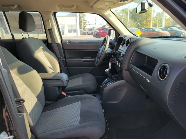2016 Jeep Patriot Sport photo 19