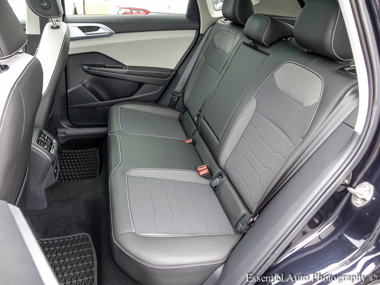 2025 VOLKSWAGEN TAOS - Image 9