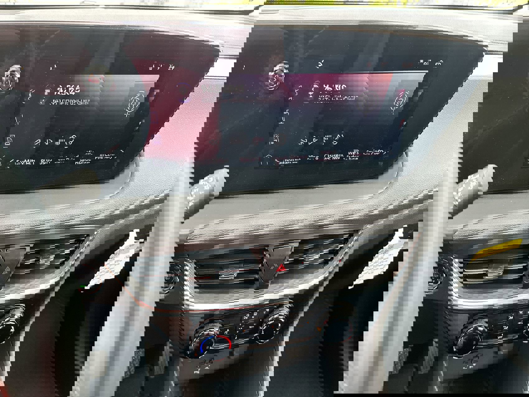 2025 Buick Encore GX Sport Touring photo 12
