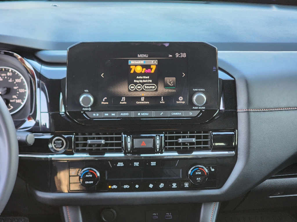 2023 Nissan Pathfinder Rock Creek photo 2