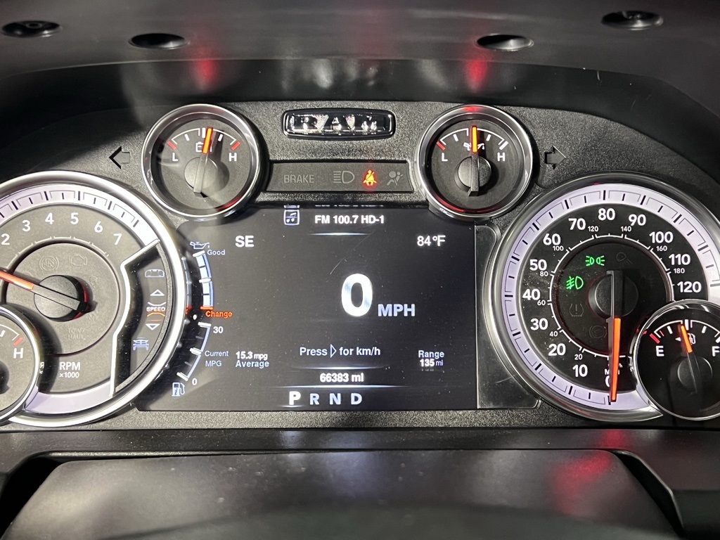 2020 Ram 1500 Classic Warlock photo 11