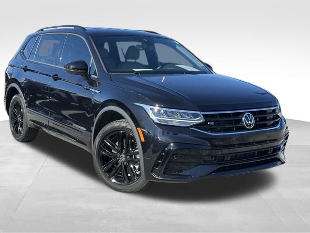 2022 Volkswagen Tiguan SE R-LINE BLACK