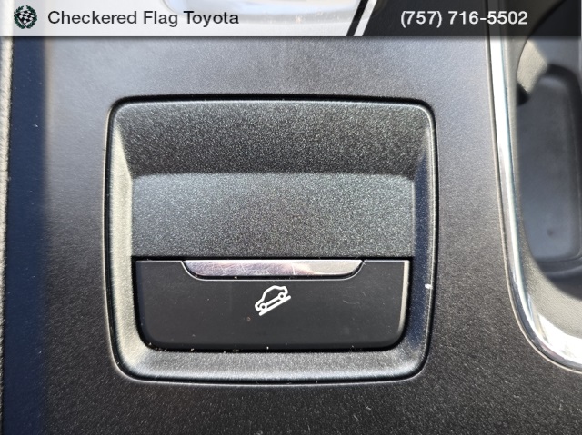 2020 Ford Fusion S photo 32