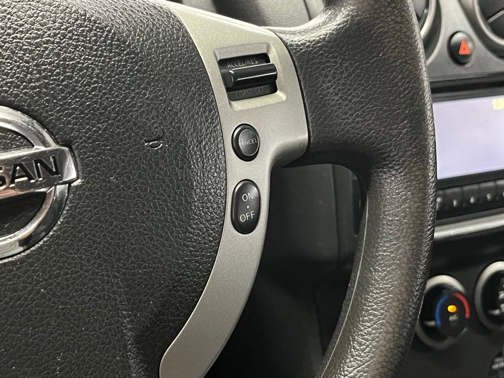 2015 Nissan Rogue Select S photo 19
