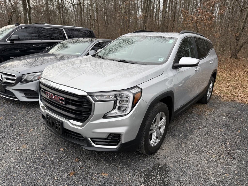2022 GMC Terrain SLE's photo