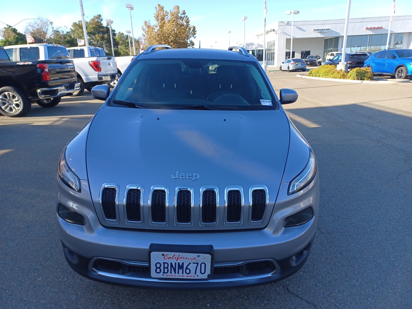 Used 2017 Jeep Cherokee Limited with VIN 1C4PJMDB1HW519128 for sale in Tracy, CA