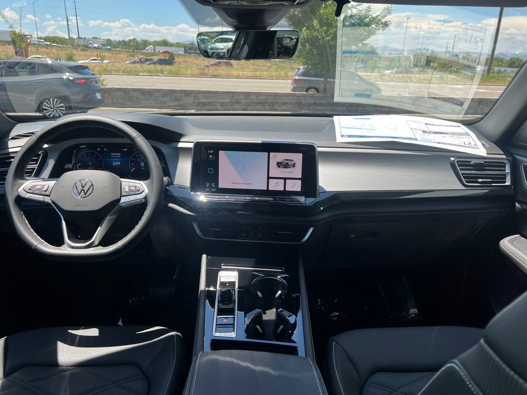 2025 Volkswagen Atlas Cross Sport SE Technology photo 12