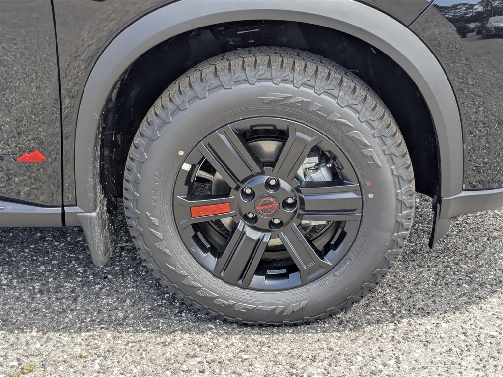 2025 Nissan Rogue SV photo 11