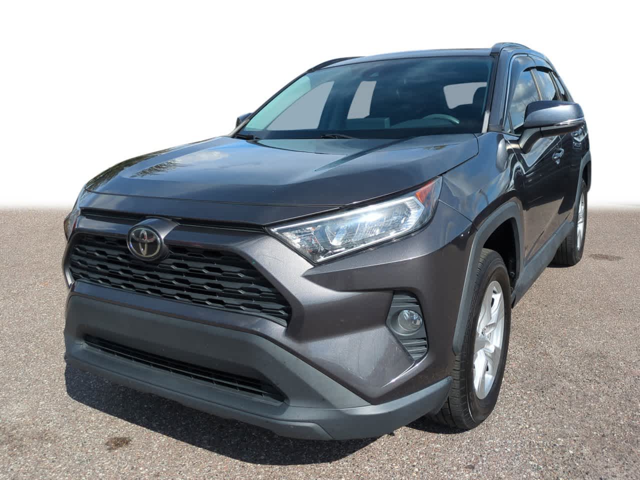 2021 Toyota RAV4 XLE's photo
