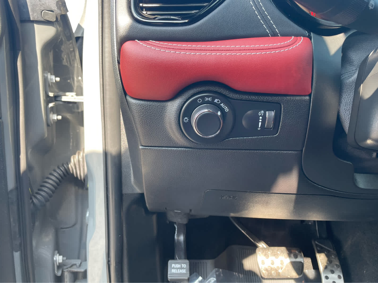 2023 Dodge Durango SRT Hellcat Premium photo 12