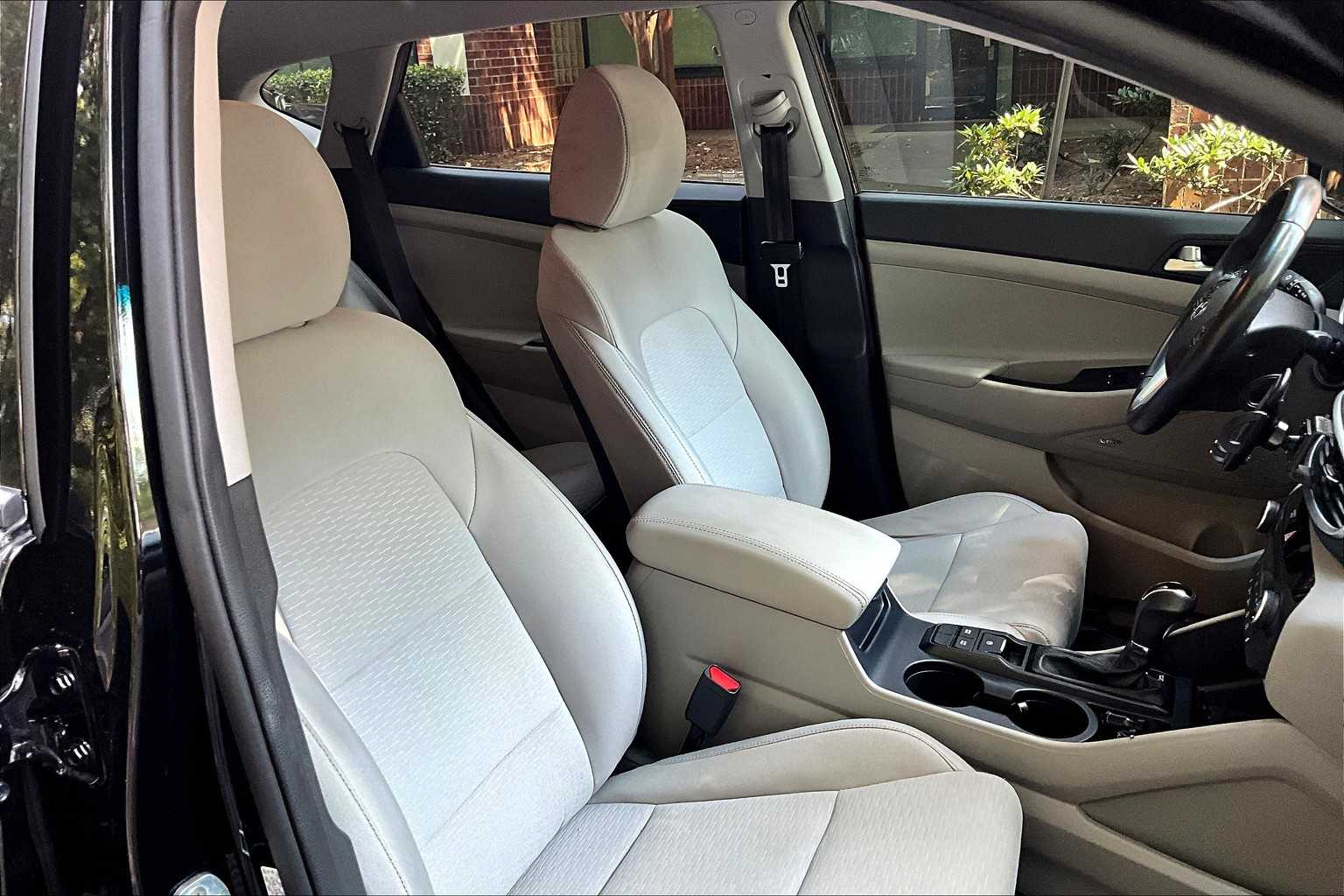 2020 Hyundai Tucson Sport photo 8