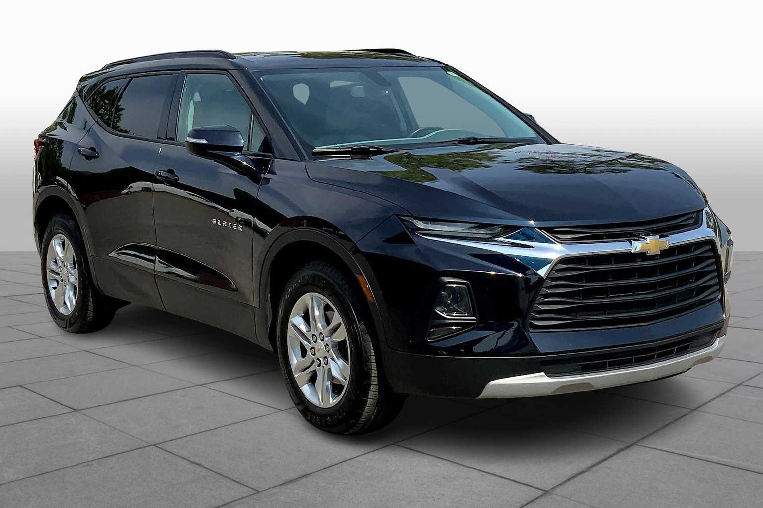 2020 Chevrolet Blazer 2LT photo 2