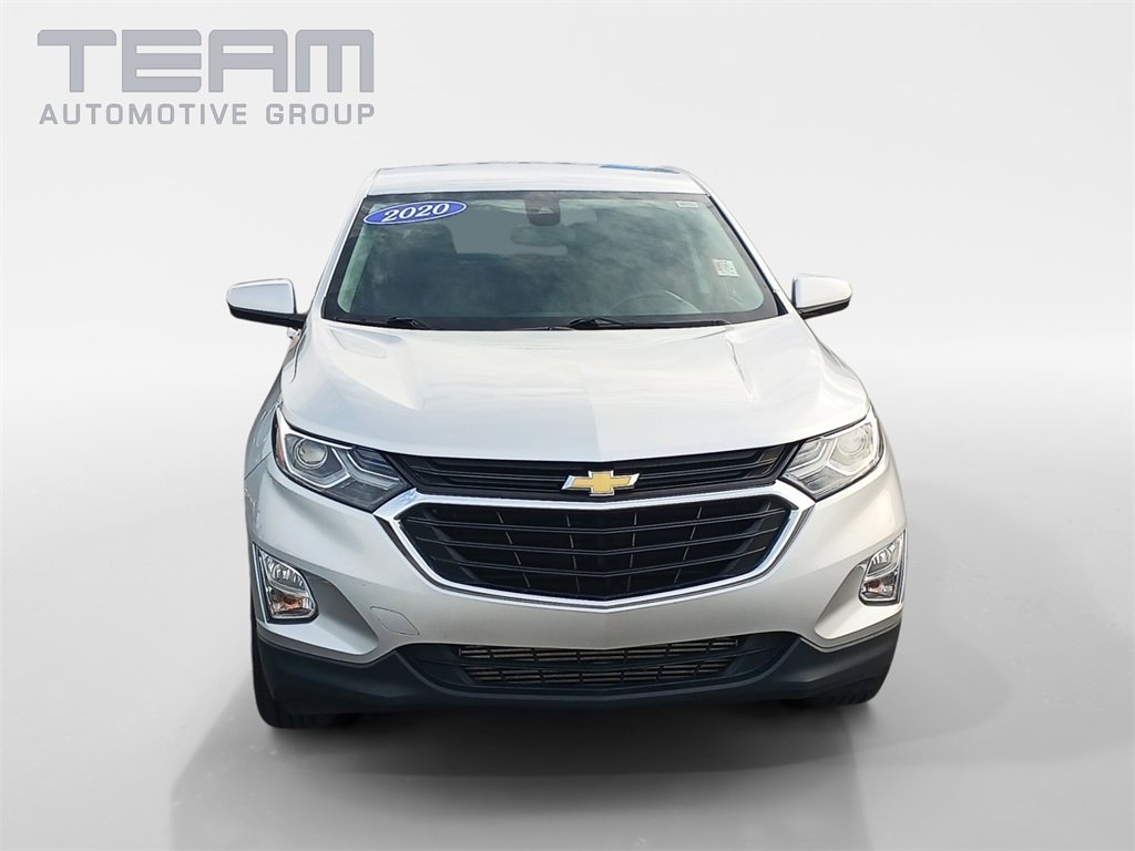 2020 Chevrolet Equinox LT photo 2