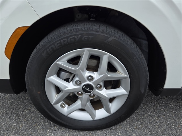 2024 Kia Soul LX photo 20