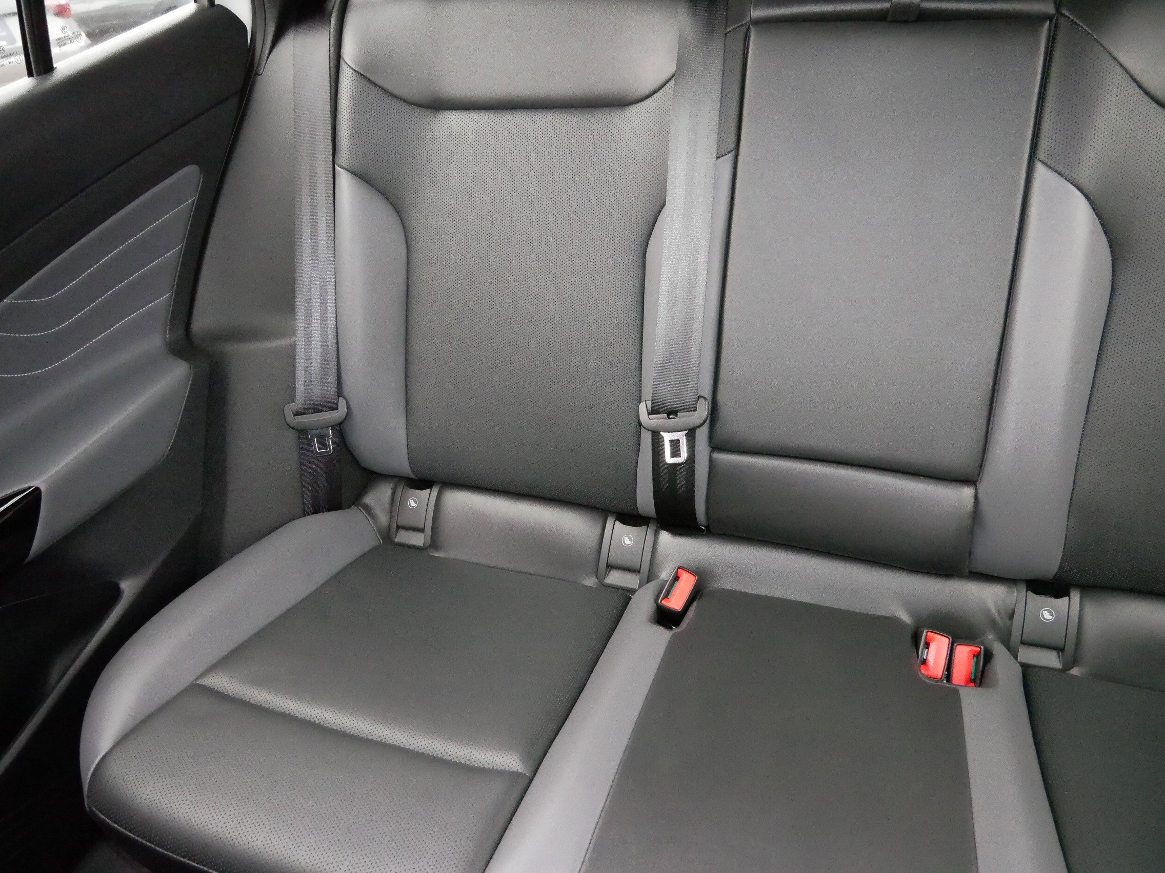 2023 Volkswagen ID.4 Pro Plus photo 12