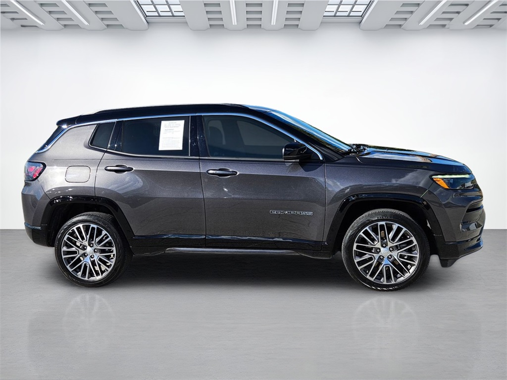 2023 Jeep Compass Limited photo 4