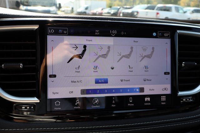 2026 Chrysler Pacifica Limited S Appearance photo 17