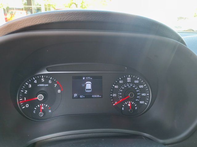 2022 Kia Soul LX photo 9
