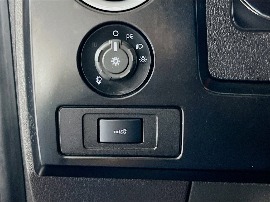 2012 Ford F-150 FX4 photo 17