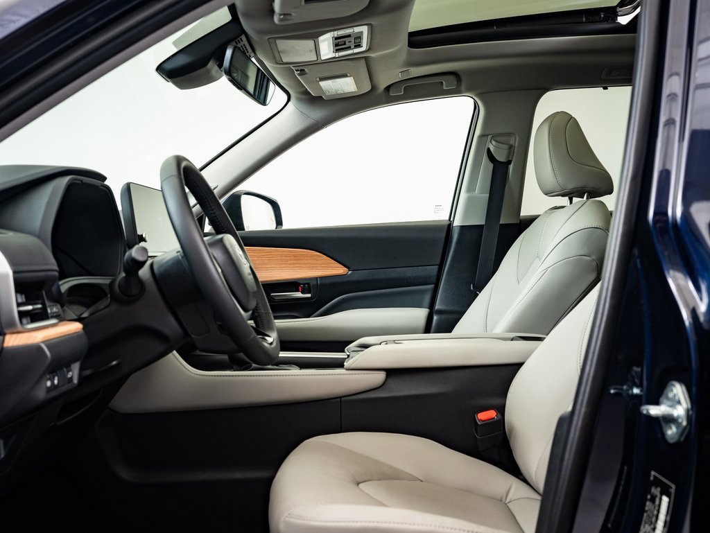 2024 Toyota Grand Highlander Limited photo 20