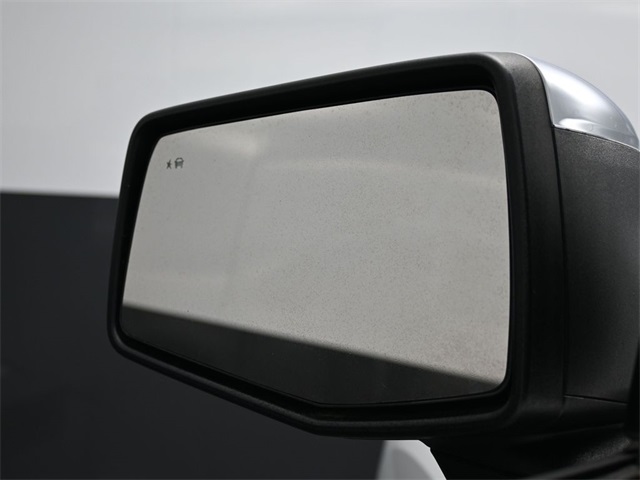 2020 Chevrolet Silverado 1500 LT photo 4