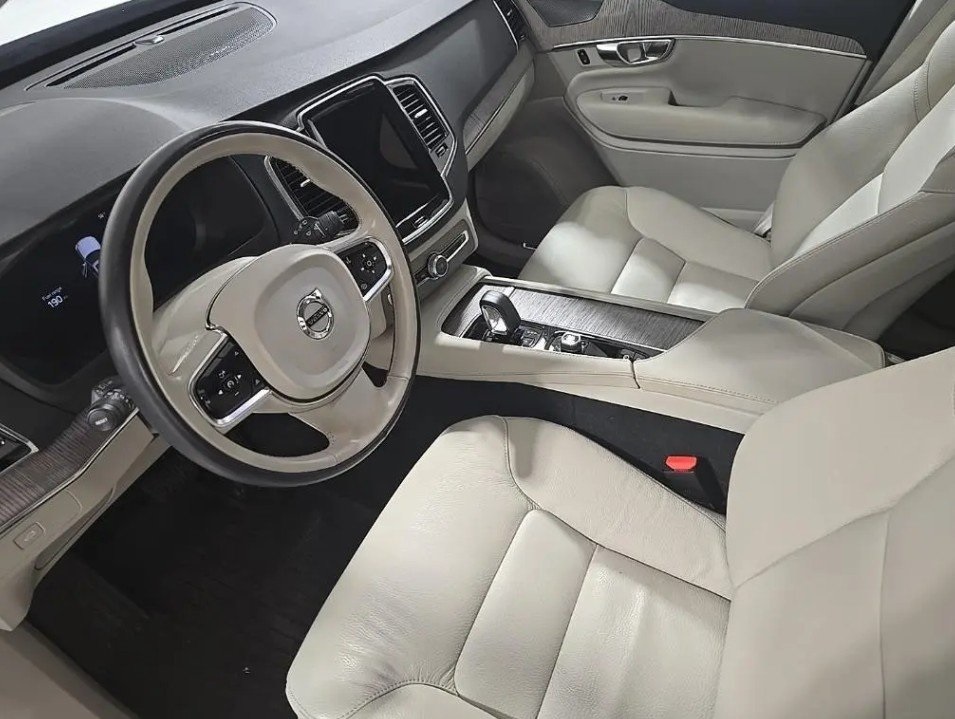 2024 VOLVO XC90 - Image 10