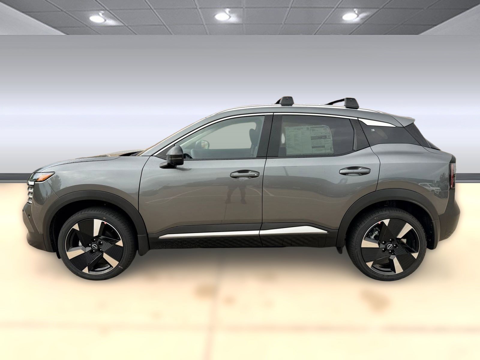 2026 Nissan Kicks SR photo 2