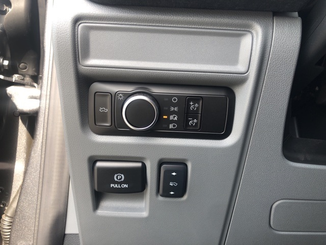 2025 Ford F-150 Lightning photo 13