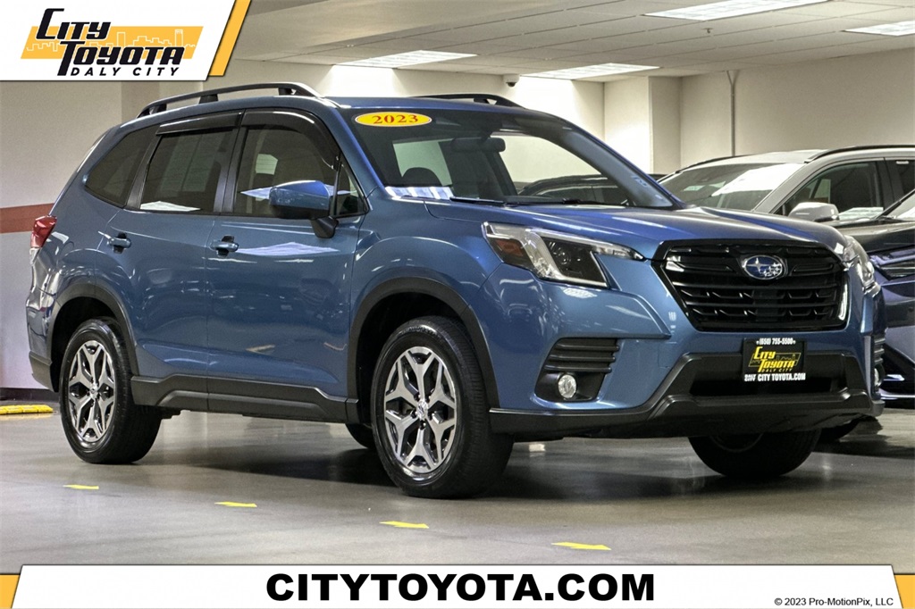 2023 Subaru Forester Premium