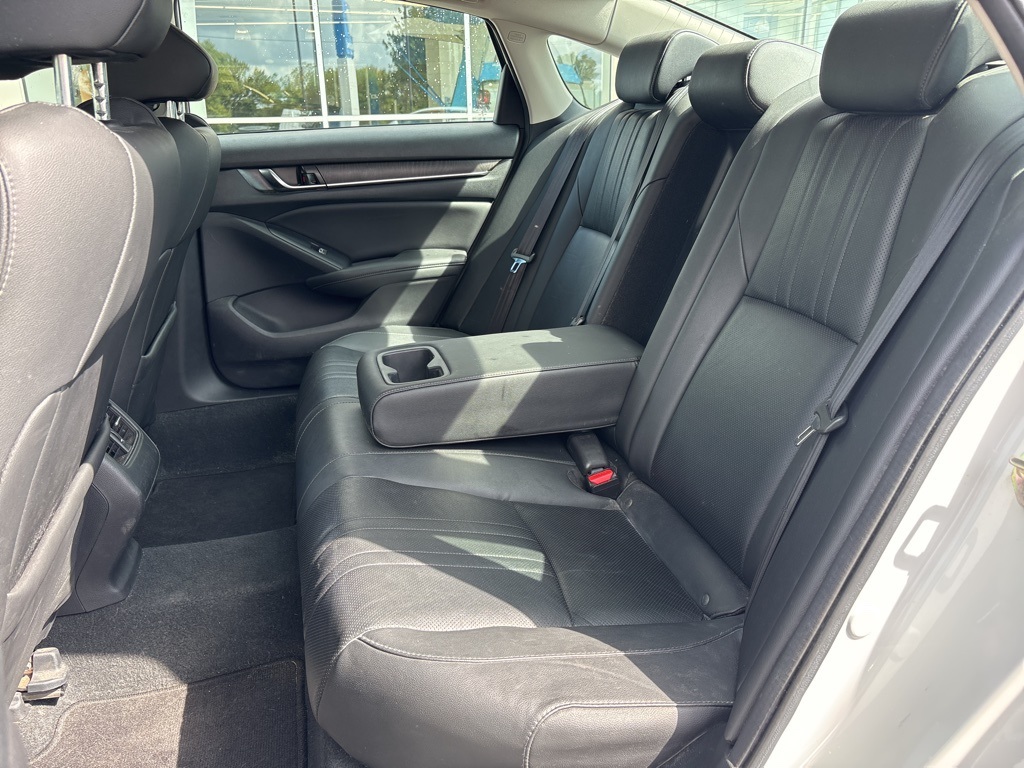 2019 Honda Accord EX-L photo 9