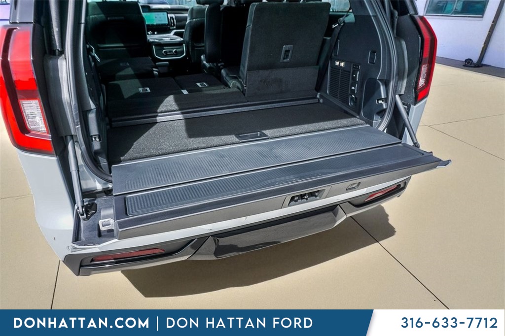 2025 Ford Expedition Platinum photo 35