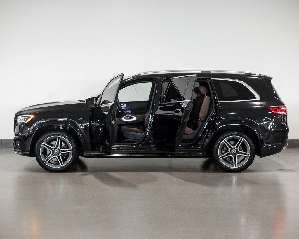 2024 Mercedes Benz GLS 4MATIC 450 photo 3