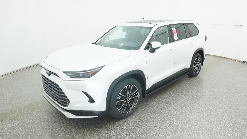 2026 Toyota Grand Highlander Platinum's photo