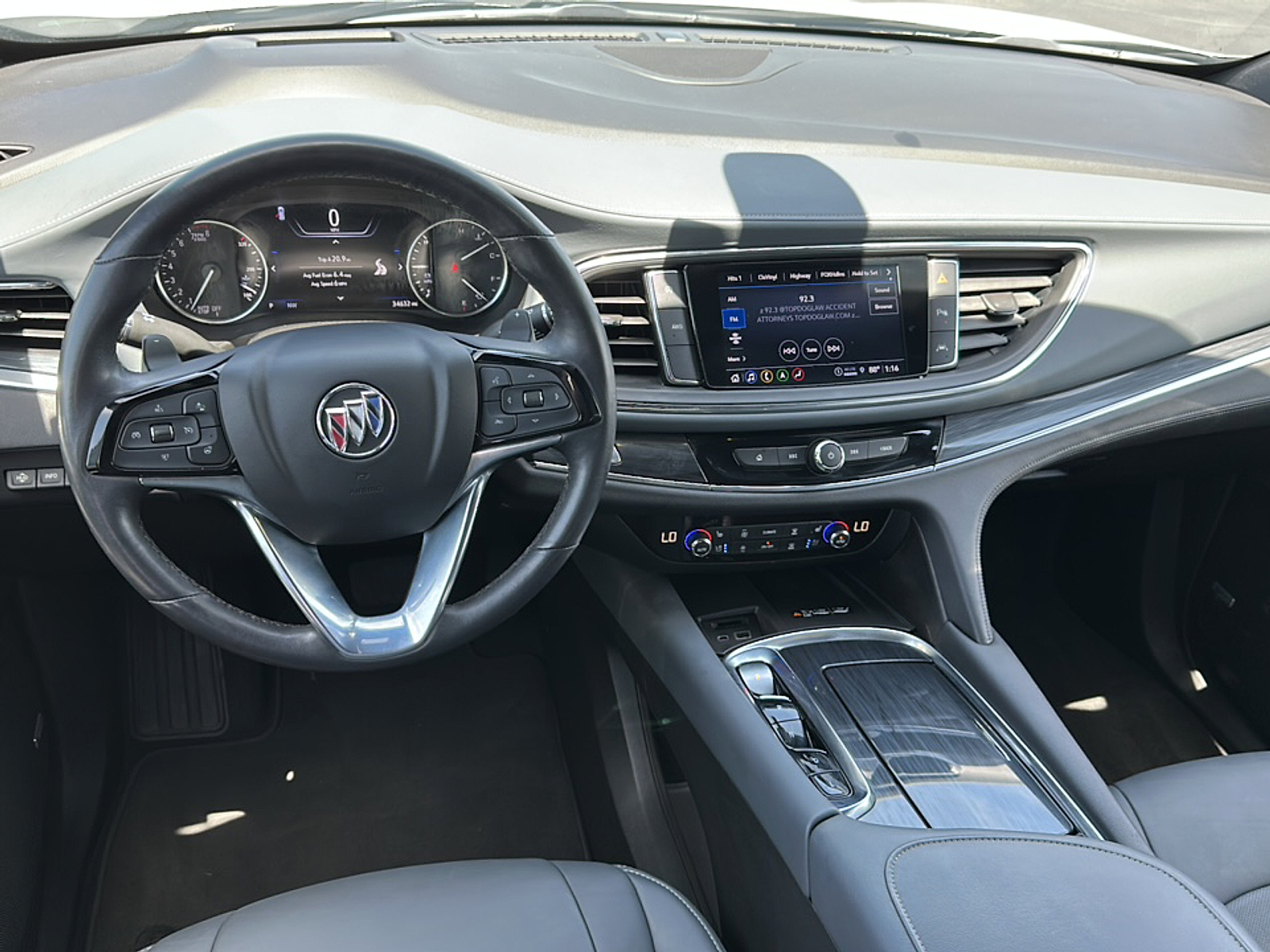 2024 Buick Enclave Premium photo 10