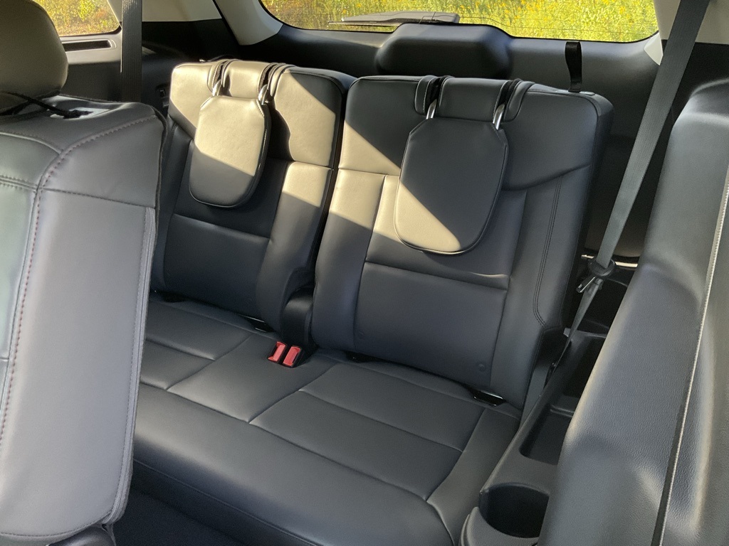 2025 Ford Explorer photo 12