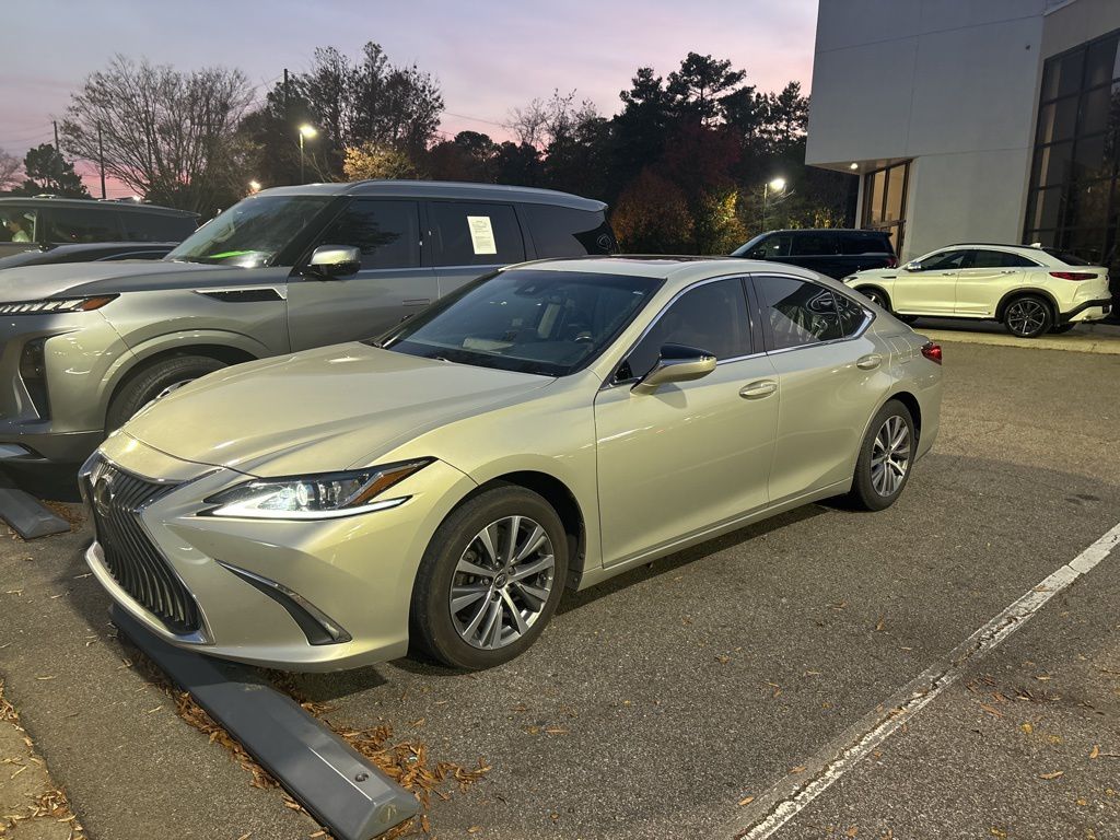 2020 Lexus ES 350 Base photo 3