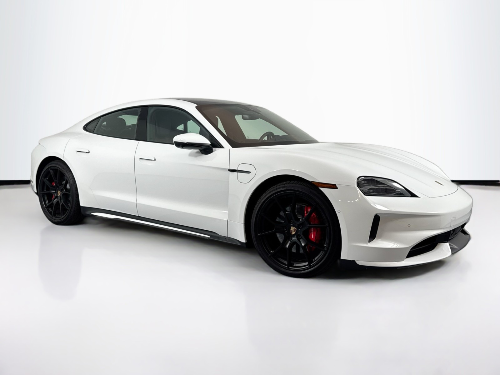 2025 Porsche Taycan 4S photo 7