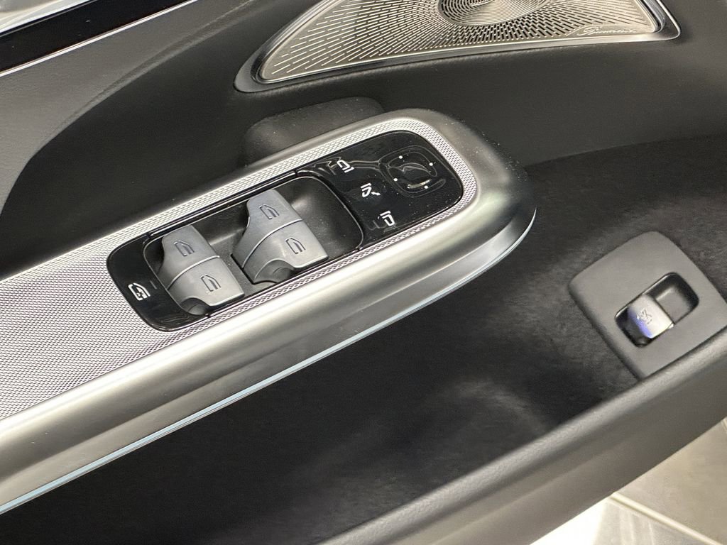 2026 Mercedes Benz E 350 photo 8