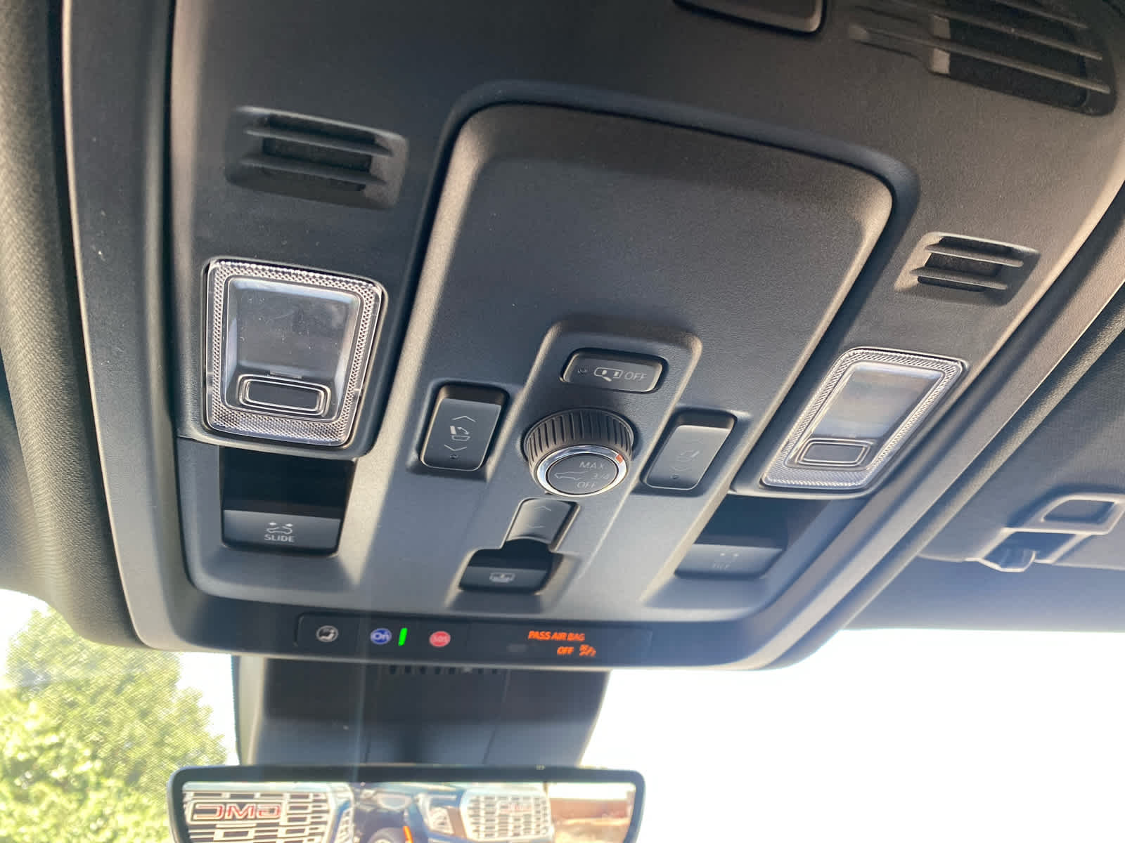 2025 Gmc Yukon XL Denali photo 23